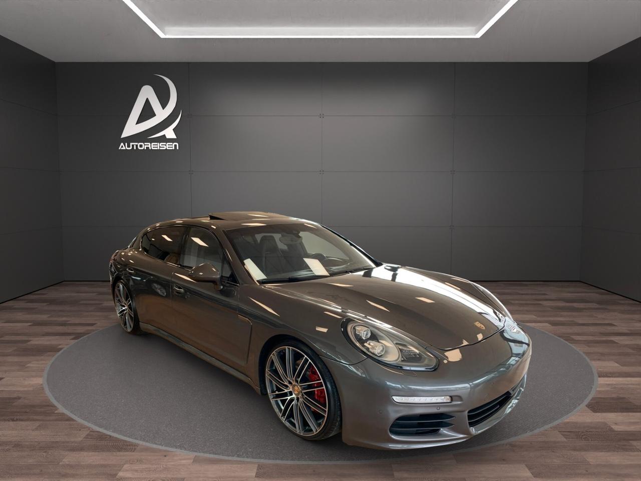 Porsche Panamera 3.0 4S Executive Sport Chrono Plus 22'' FULL OPTIONAL