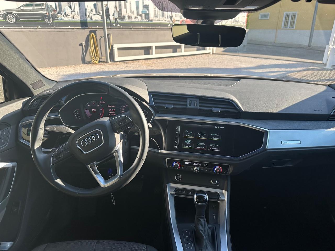 Audi Q3 35 TDI S tronic line edition