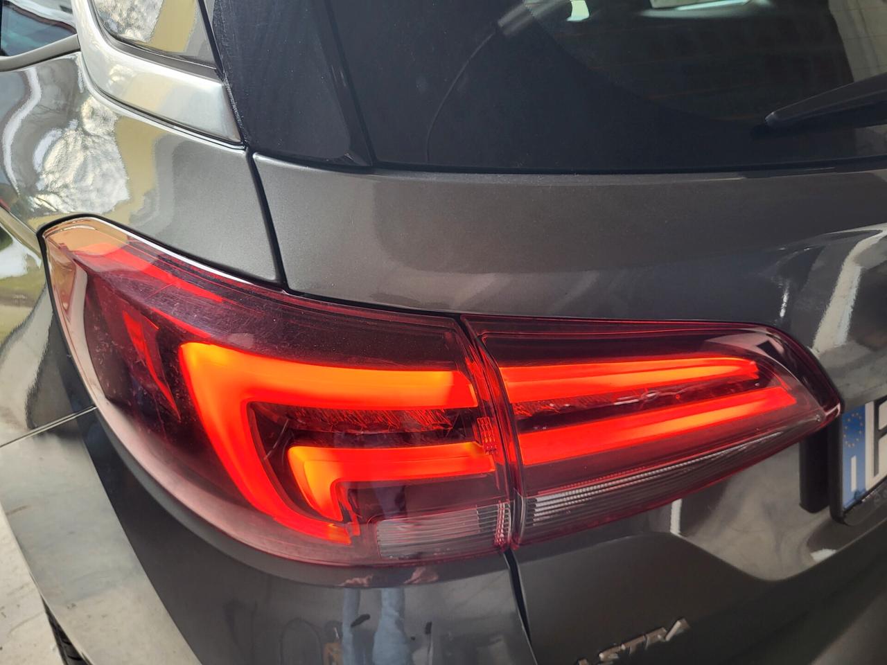 Opel Astra 1.6 CDTi 136CV Sports Tourer AUTOMATICA