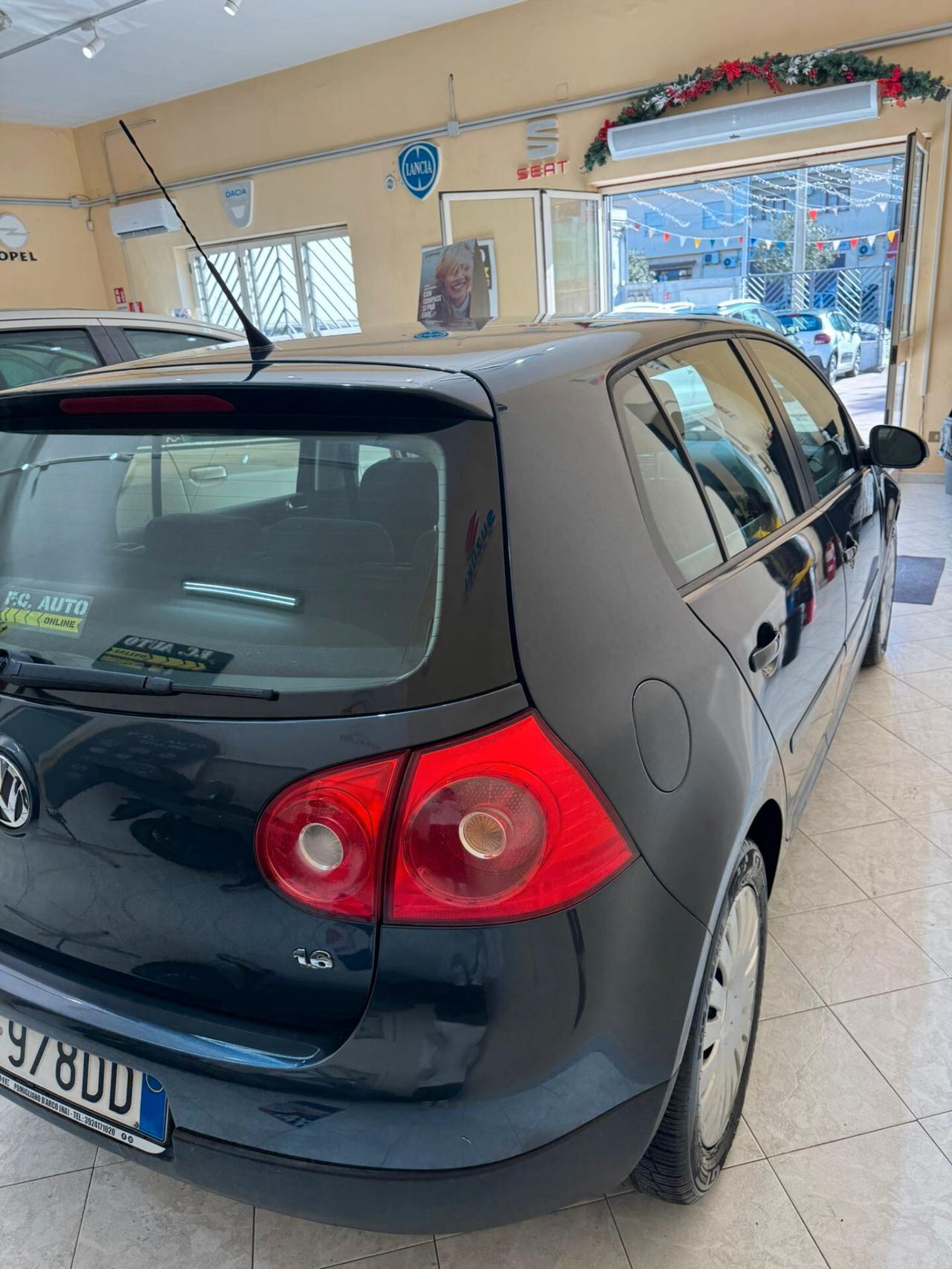 Volkswagen Golf 1.6 16V FSI 5p. Comfortline