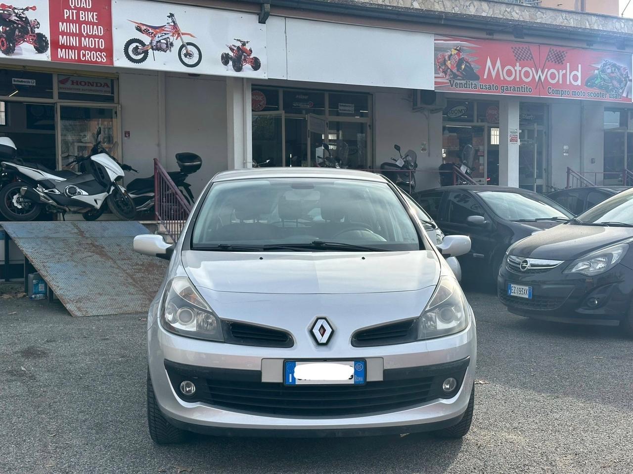 Renault Clio 1.6 benzina