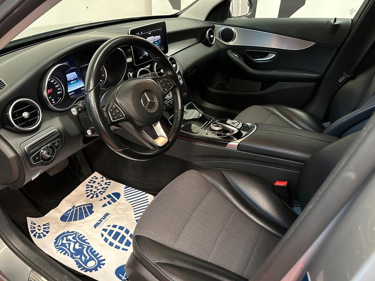 Mercedes-benz C 220d 170cv Auto Premium AMG Night Edition