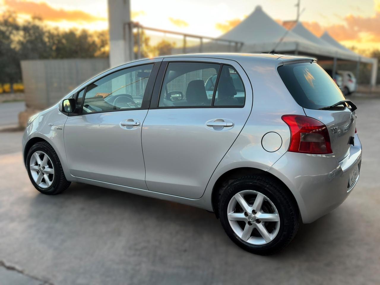 Toyota Yaris 1.4 D-4D 5 porte Sol