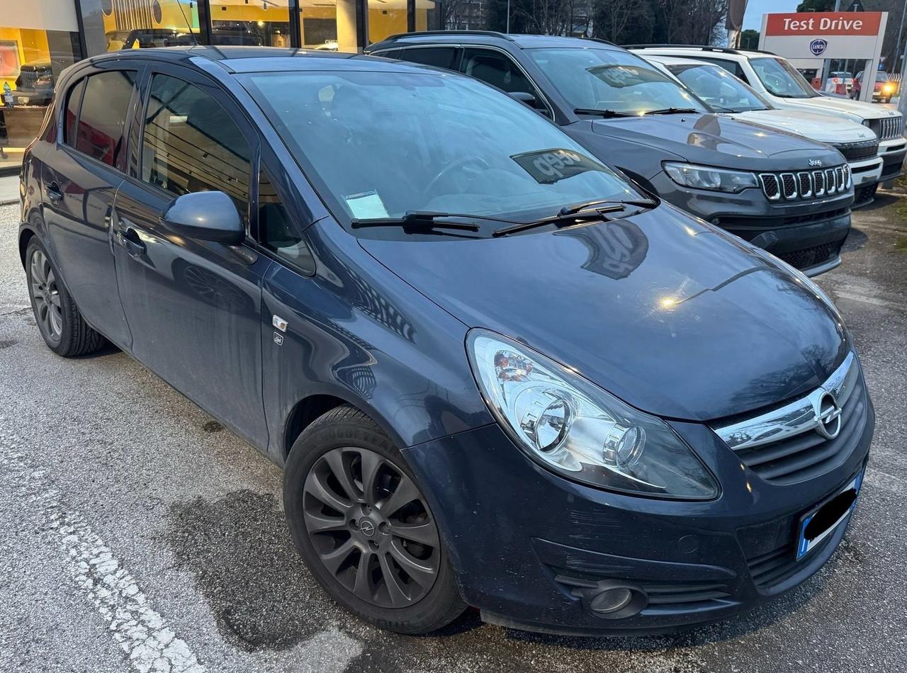 Opel Corsa 1.2 80CV 5 porte GPL-TECH Edition