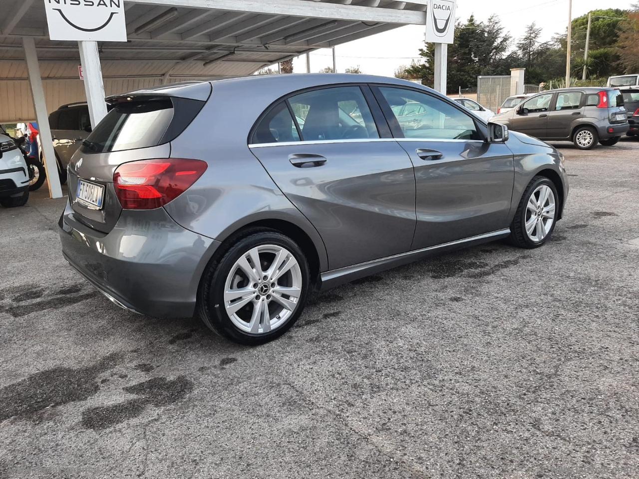 MERCEDES-BENZ A 180 d Sport