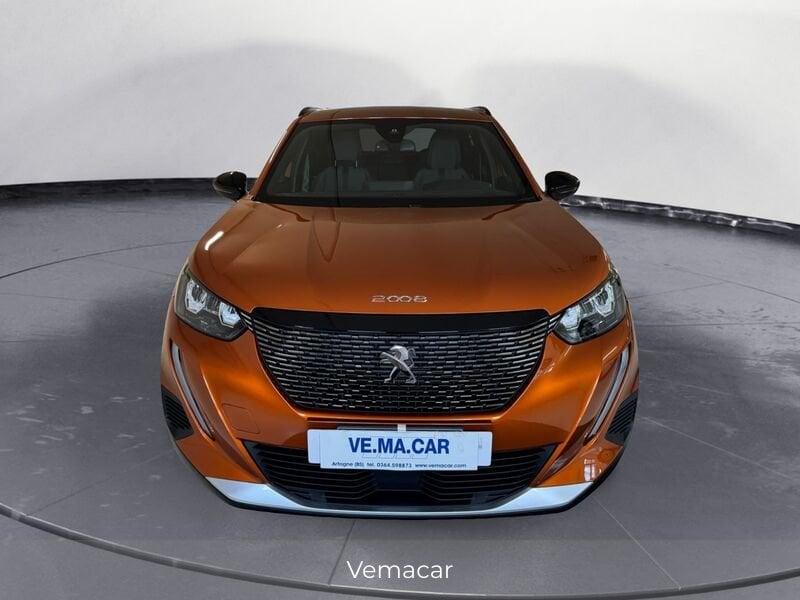 Peugeot 2008 BlueHDi 130 EAT8 Allure Pack aut.-CAR PLAY RETROC-SOLO KM 21200!