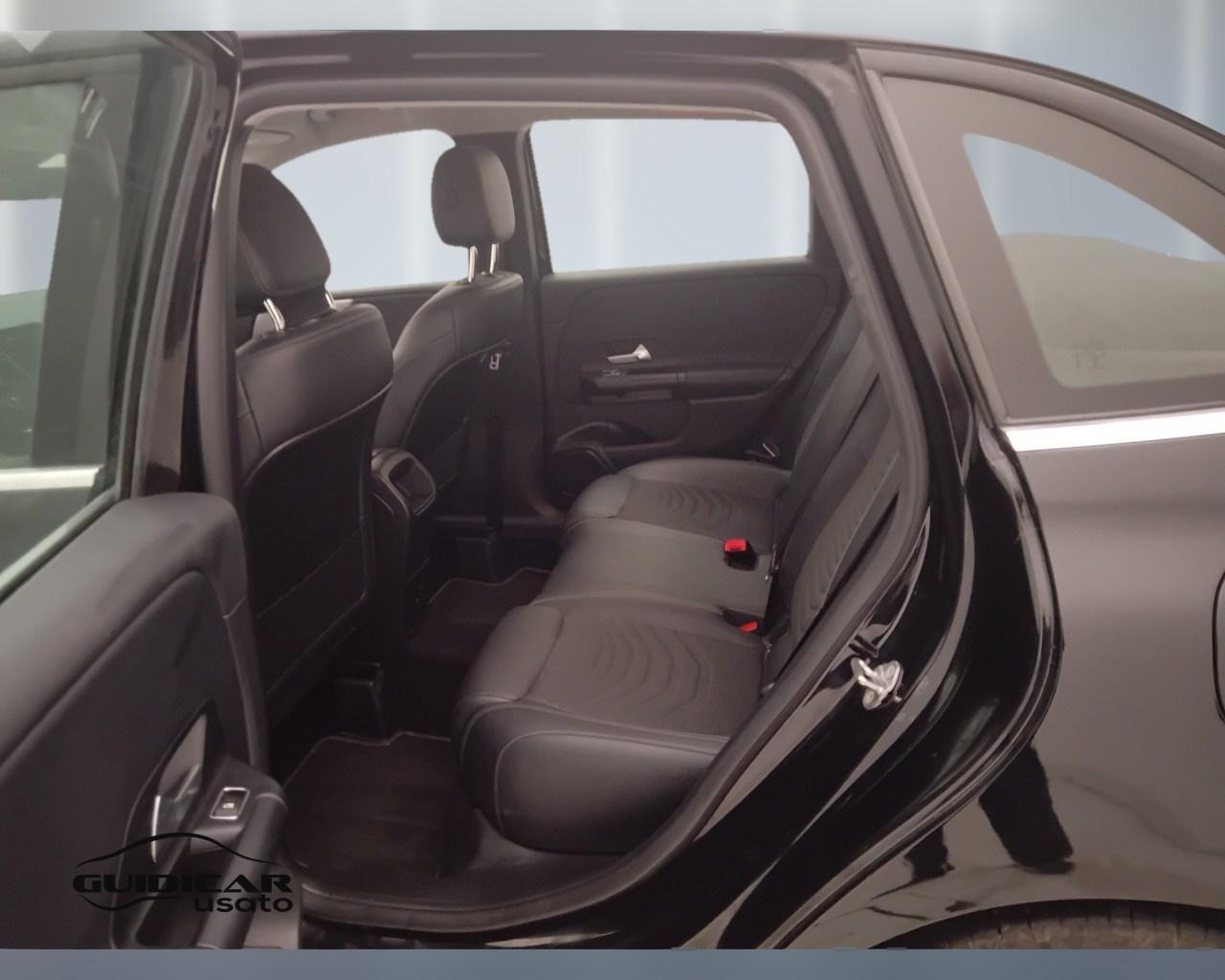Mercedes-Benz Classe B - W247 2018 - B 180 d Sport auto