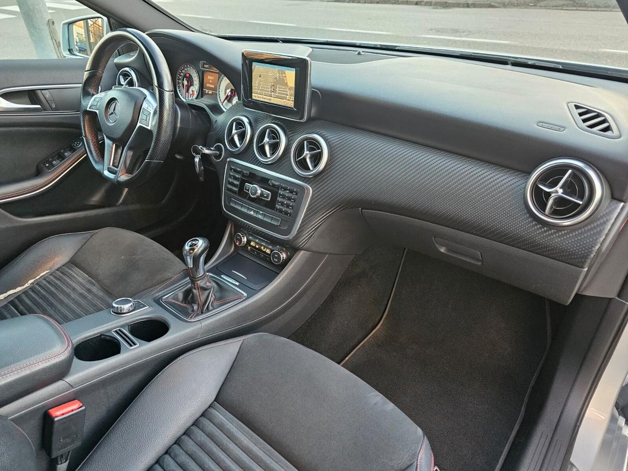 Mercedes-benz A 180 CDI 110cv Premium*AMG*Pelle*Navi*Bi-Xeno*