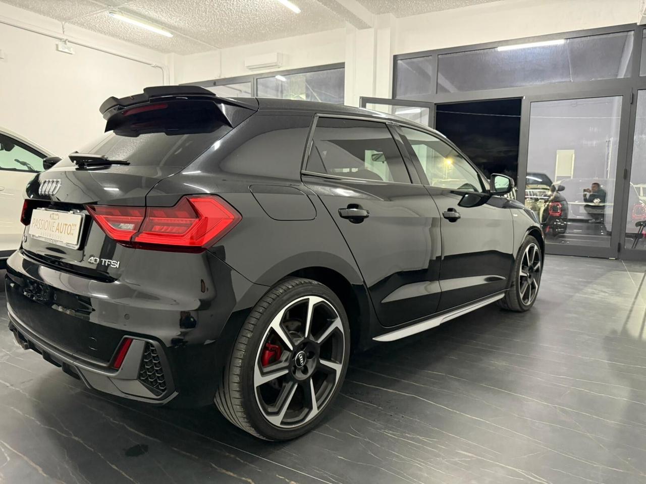 Audi A1 SPB 40 TFSI S tronic line edition