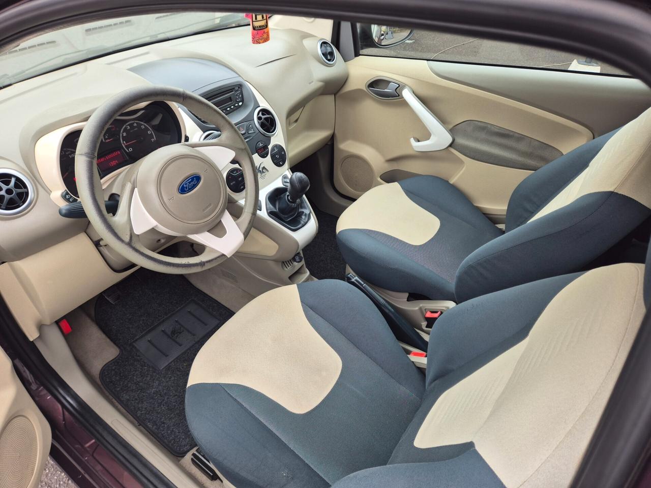 Ford Ka 1.3 TDCi 75CV Titanium