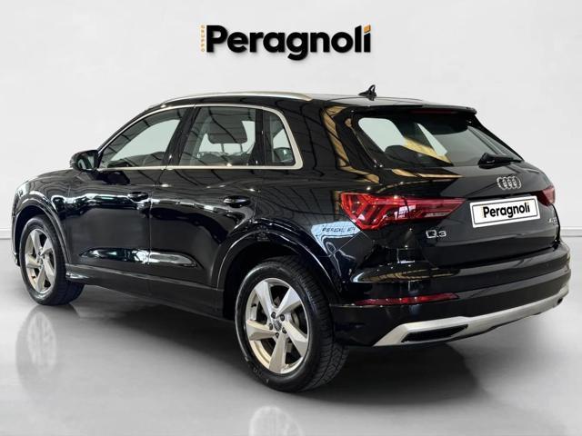 AUDI Q3 40 TFSI quattro S tronic Business Advanced
