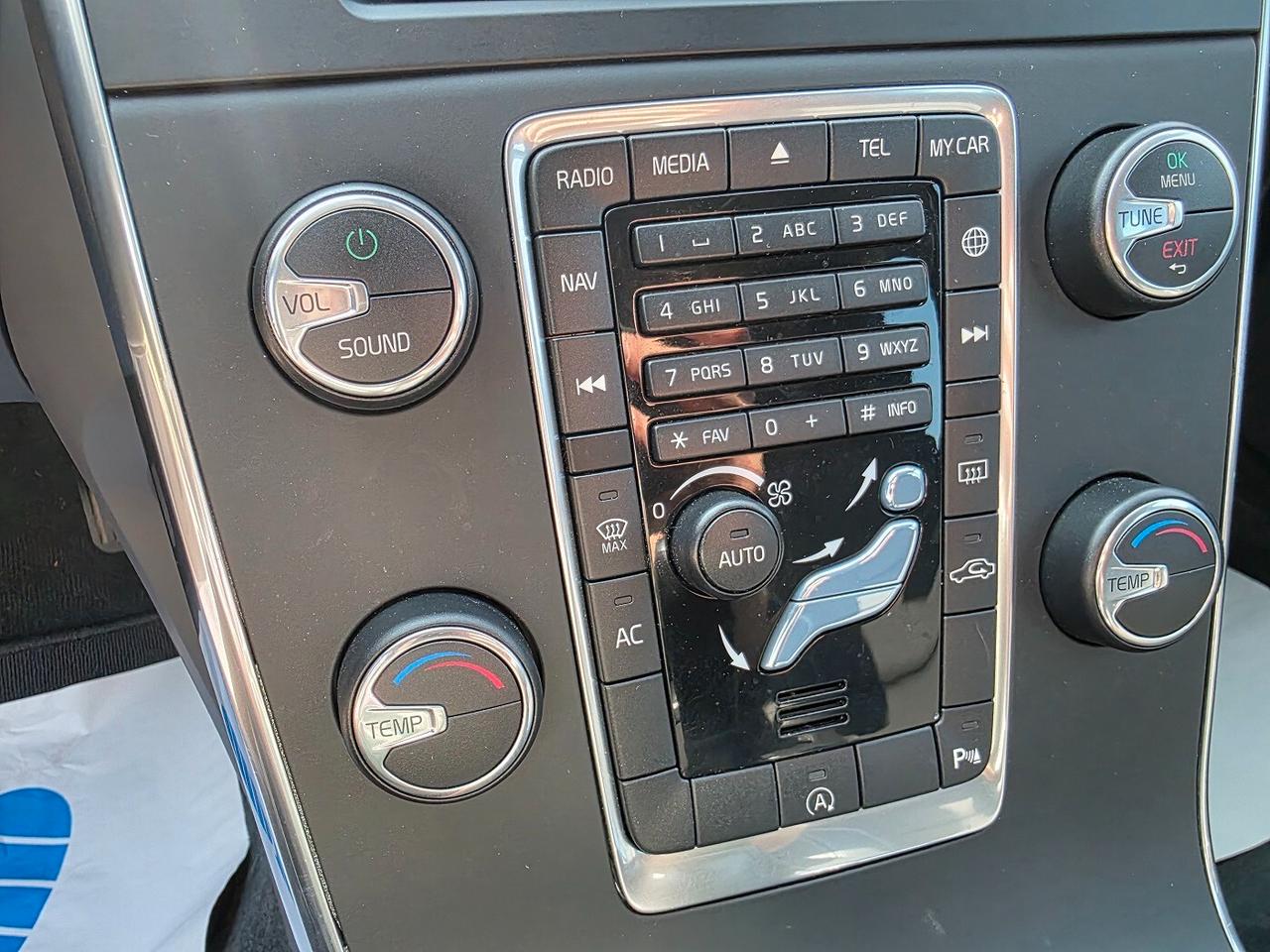 Volvo V60 D2 NEOPATENTATI
