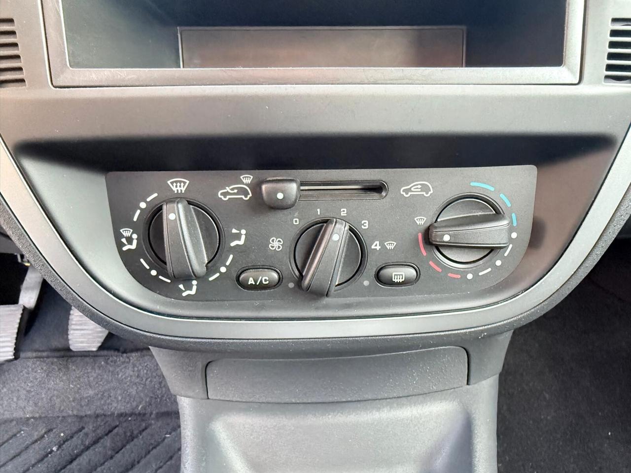 Citroen C3 1.4 EXCLUSIVE STYLE TECHNO BI ENERGY GPL