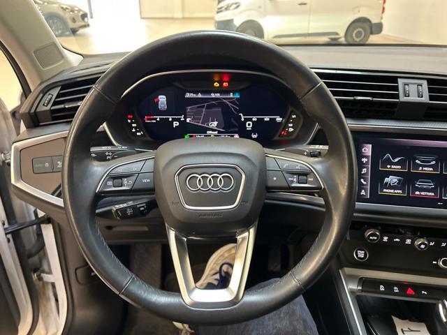 AUDI Q3 35 TDI quattro S tronic Business