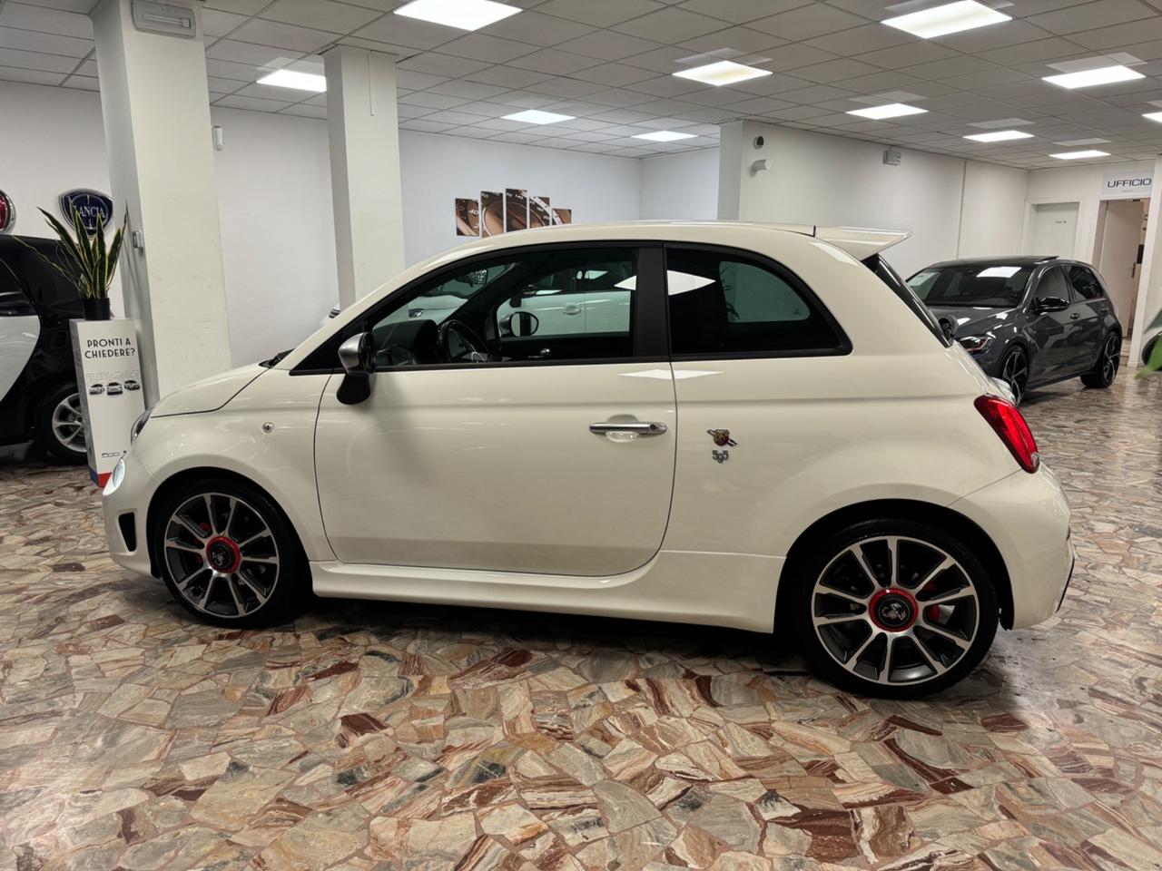 Abarth 595 1.4 Turbo T-Jet 165 CV Turismo