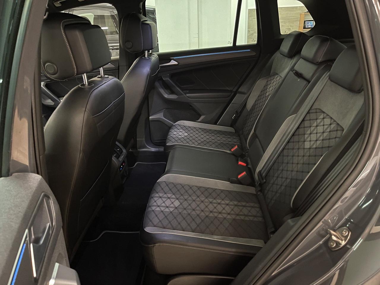 VOLKSWAGEN TIGUAN 2.0 TDI R-Line 4MOTION 2021