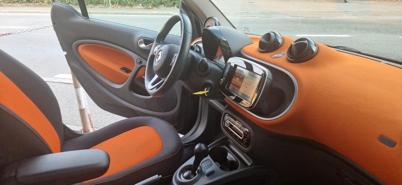 Smart ForTwo 70 1.0 twinamic 59.000 KM TAGLIANDI