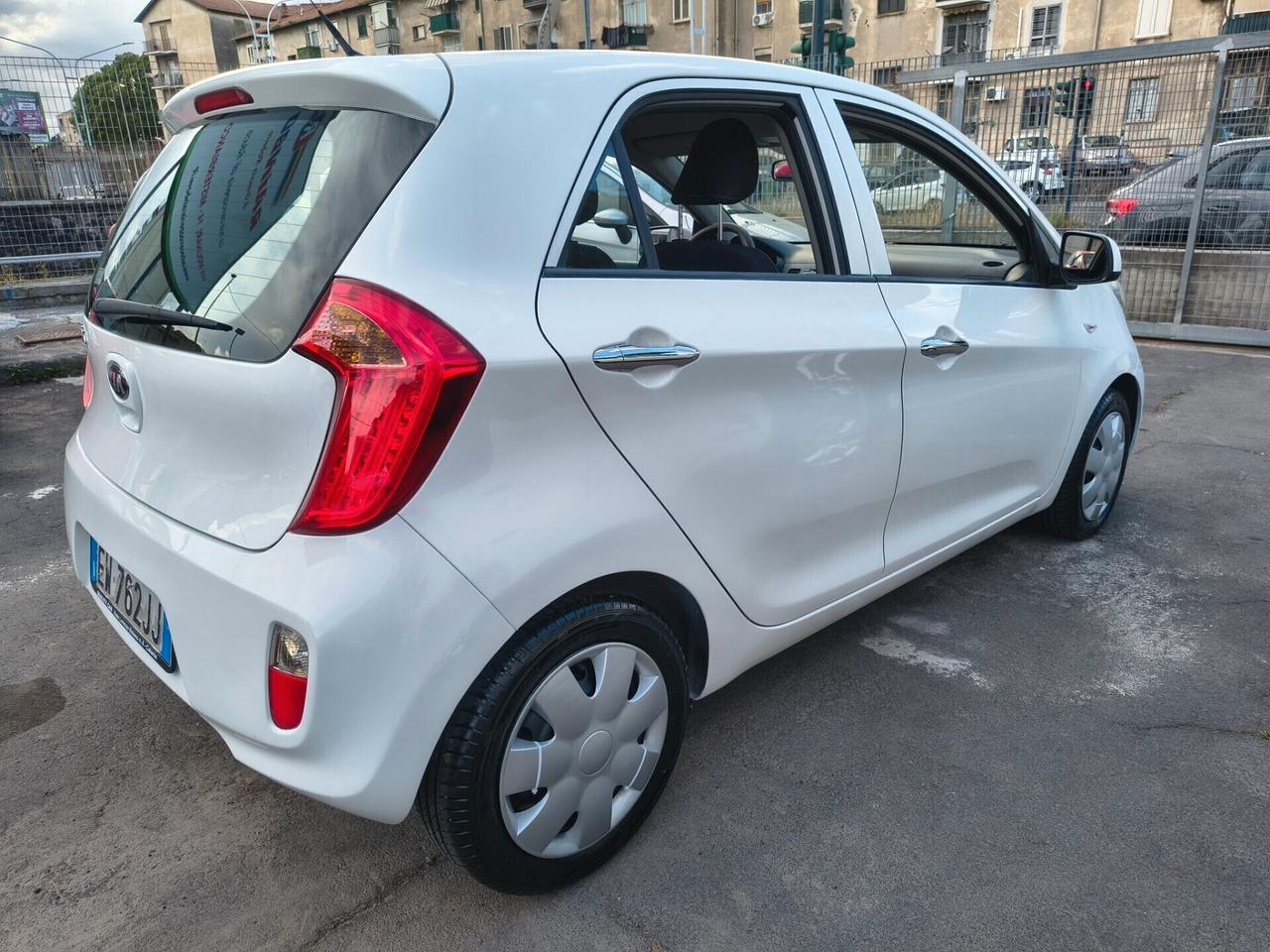 KIA PICANTO 1.0 BENZINA UNICOPROPRIETARIO 2014