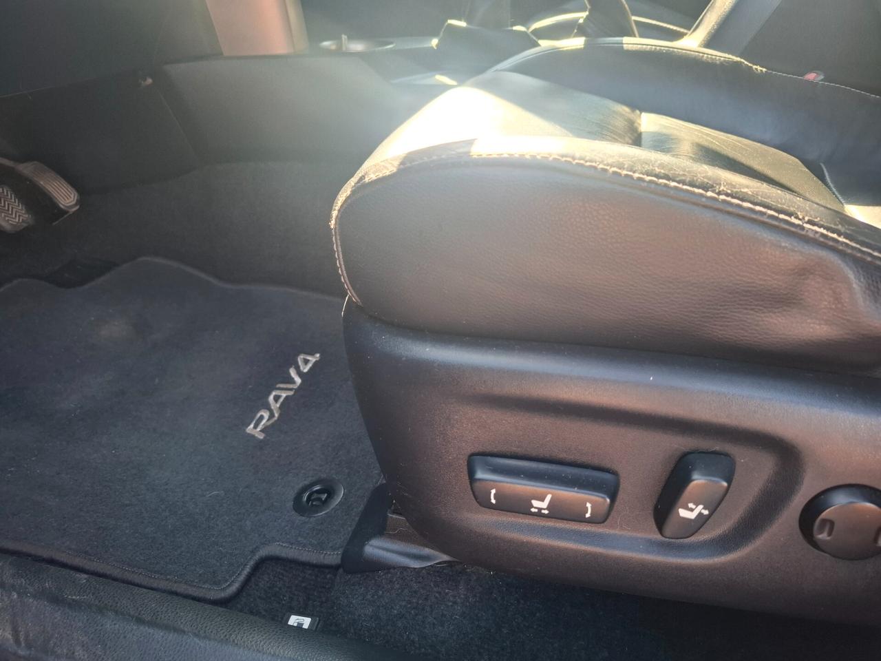 Toyota RAV 4 RAV4 2.0 D-4D 2WD Active