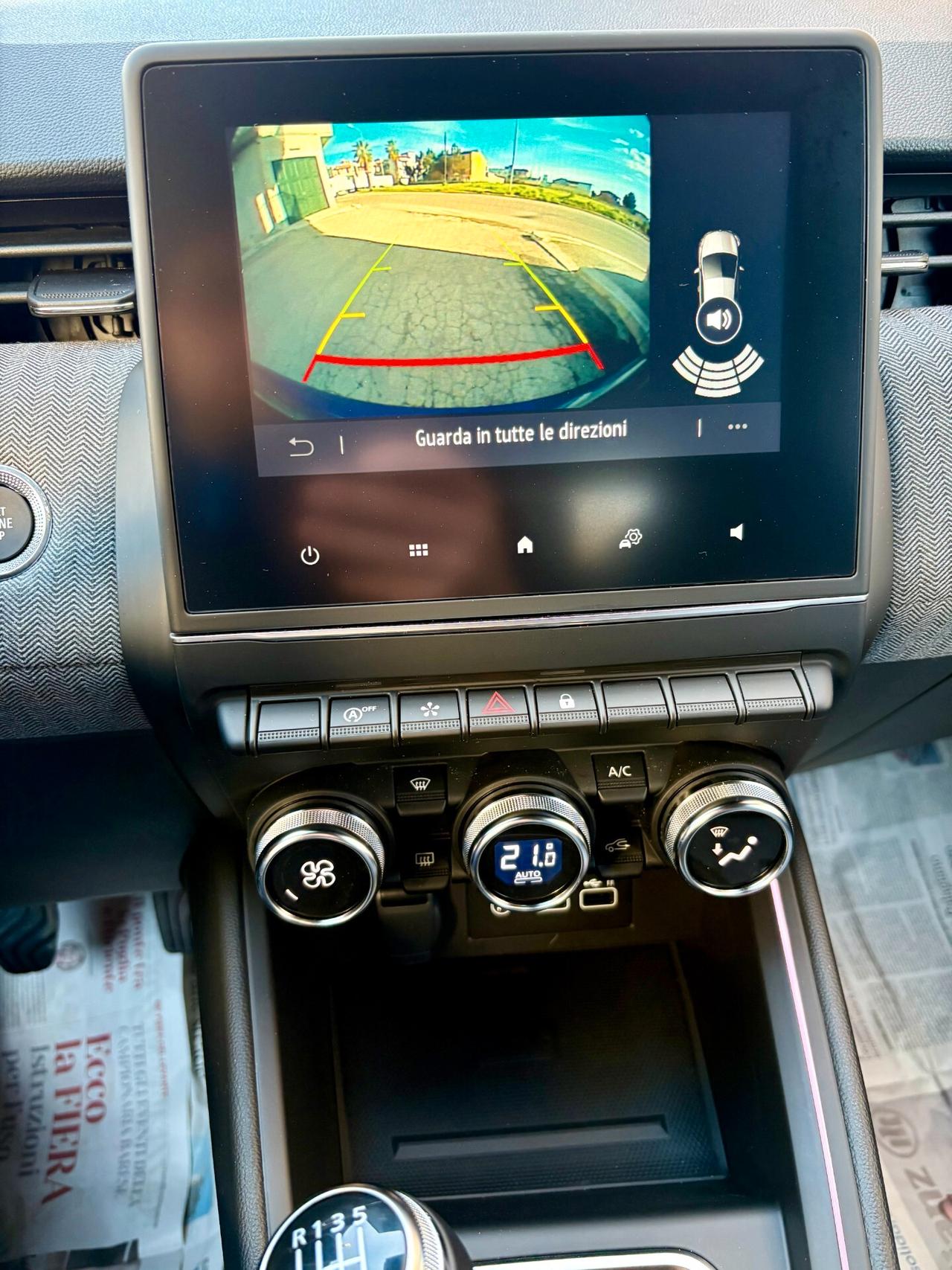 Renault clio 1.0 tce “TECHNO-3.000KM”-‘25