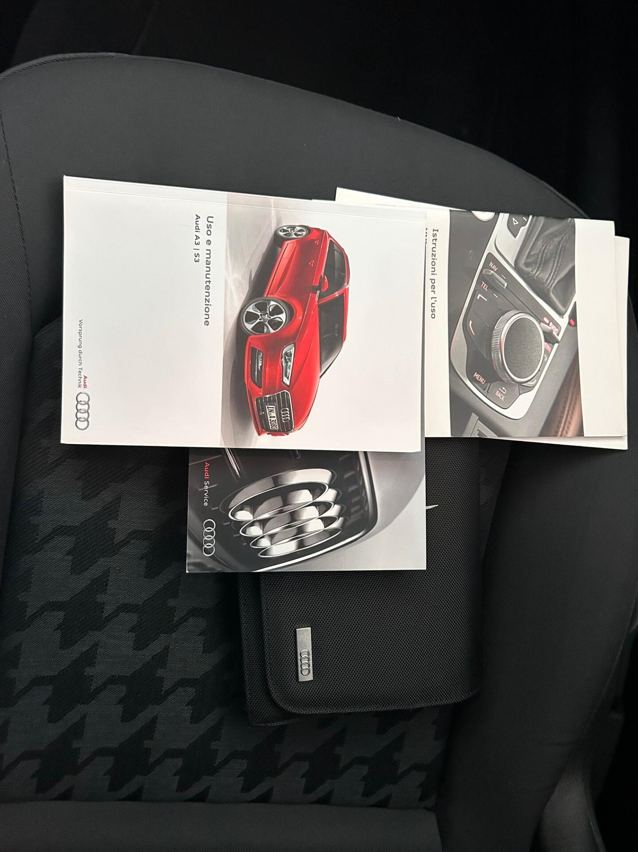 Audi A3 Sportback 1.6 TDI 110cv ADMIRED S-TRONIC E6