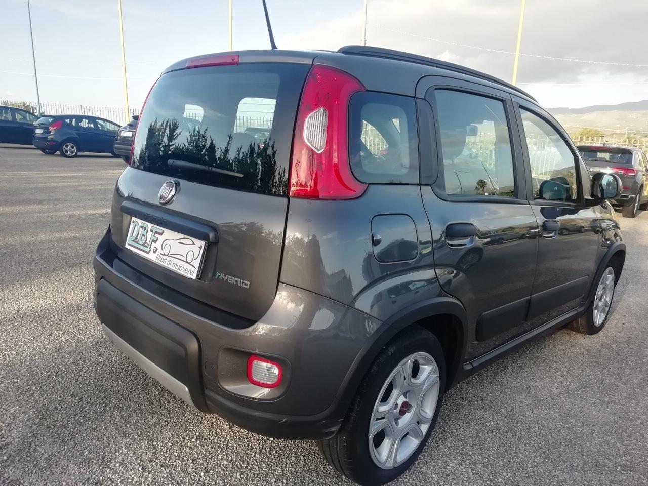 FIAT Panda 1.0 FireFly S&S Hybrid Red