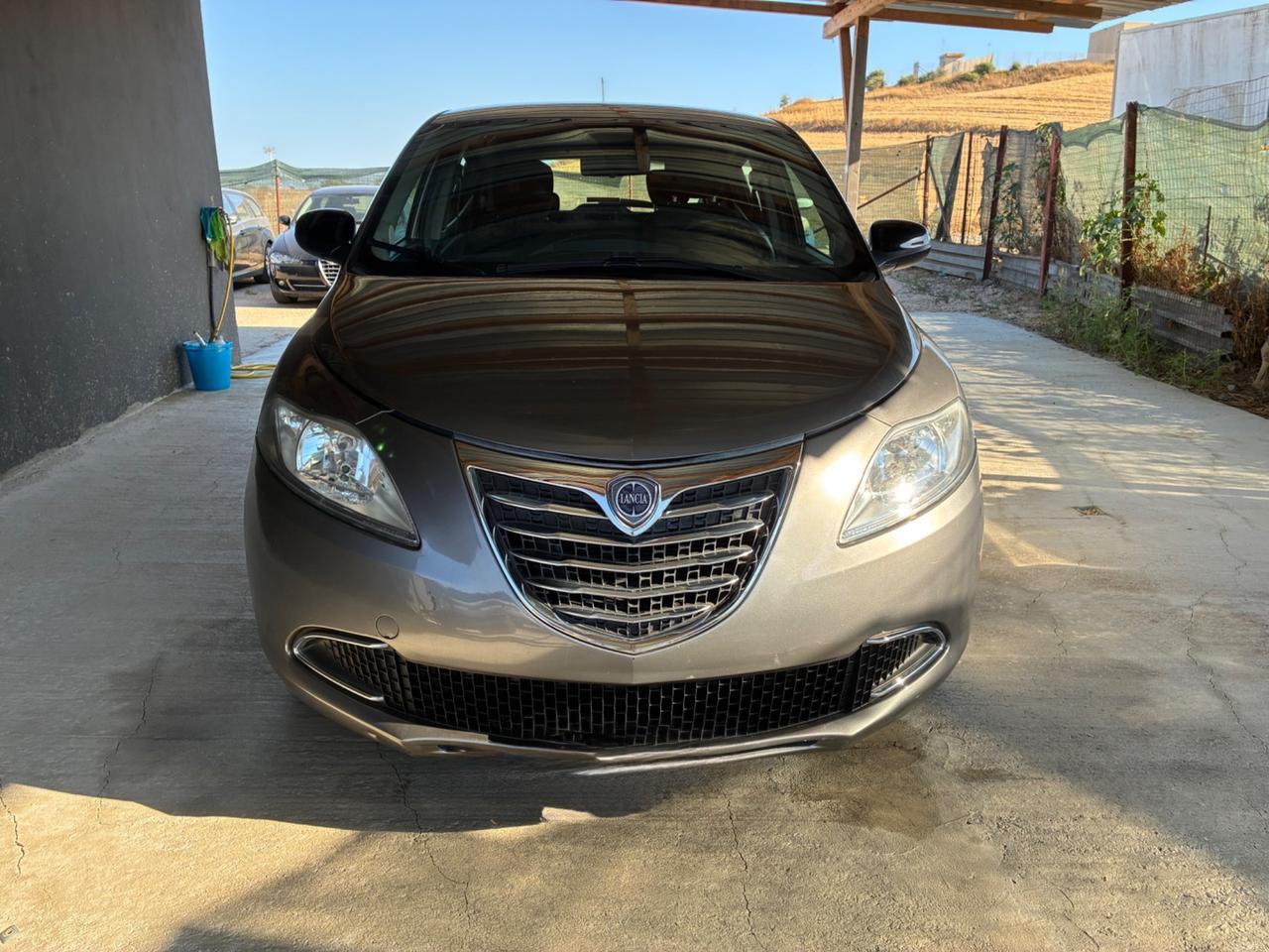Lancia Ypsilon 1.2 69 CV Platinum