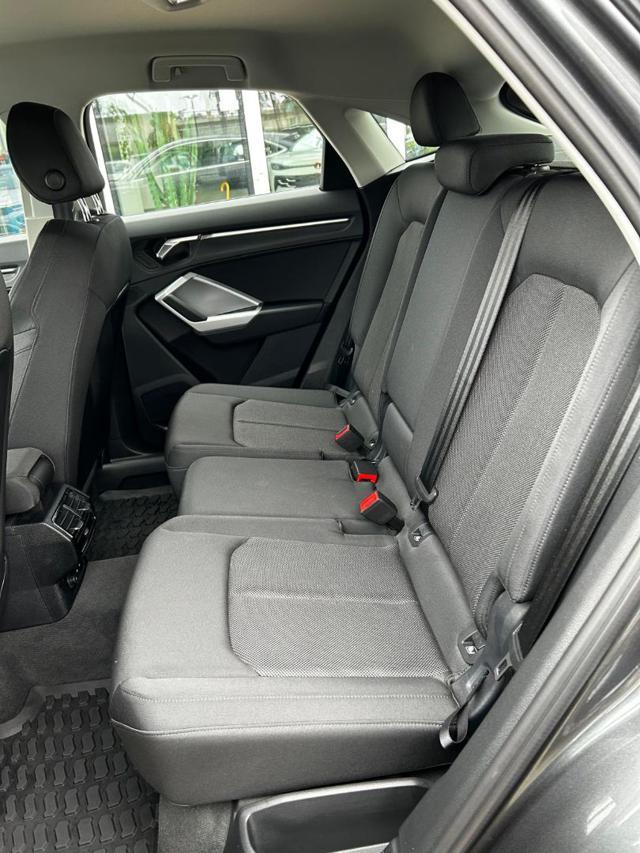 AUDI Q3 SPB 35 TDI S tronic S line edition