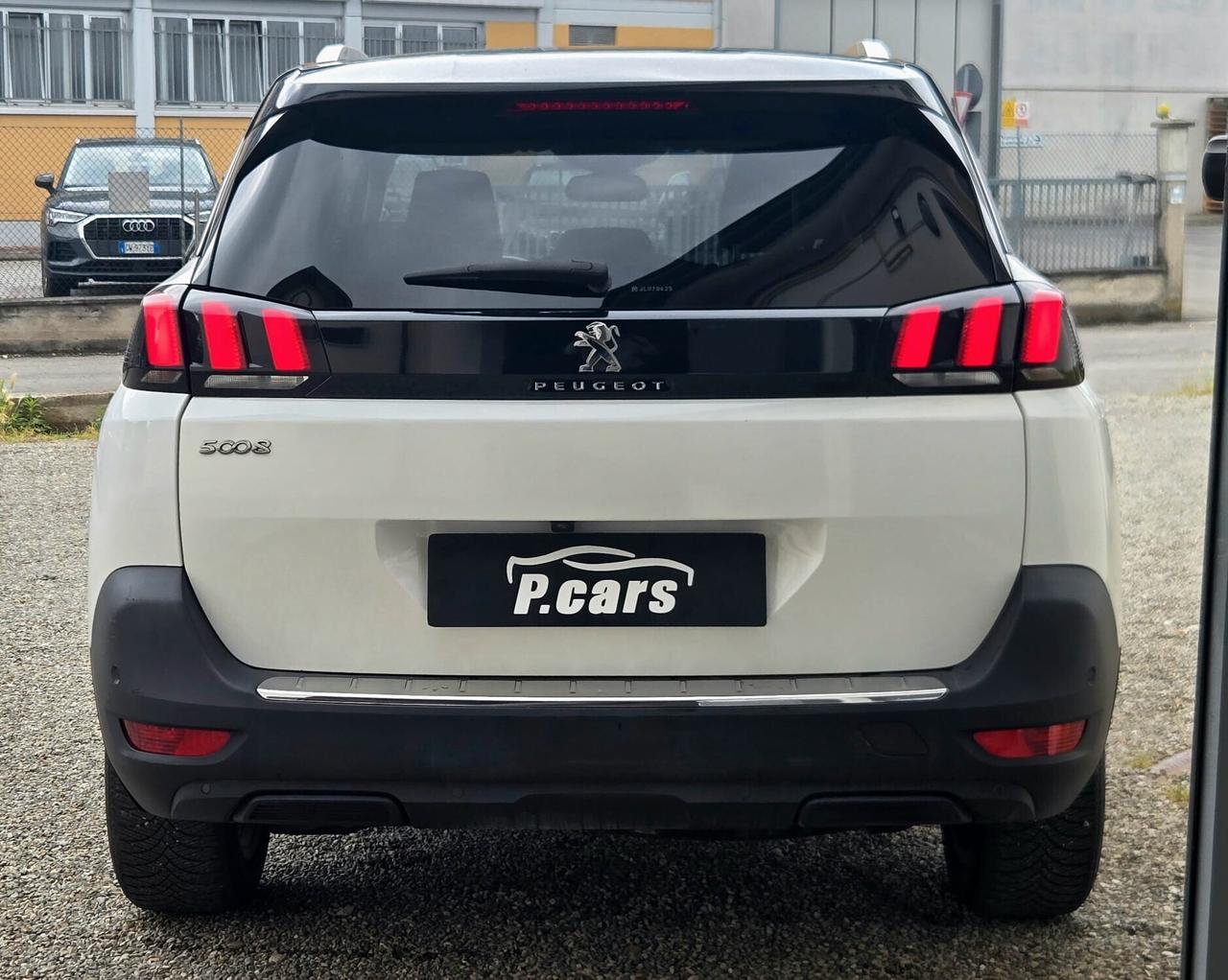 Peugeot 5008 BlueHDi 120 S&S Business