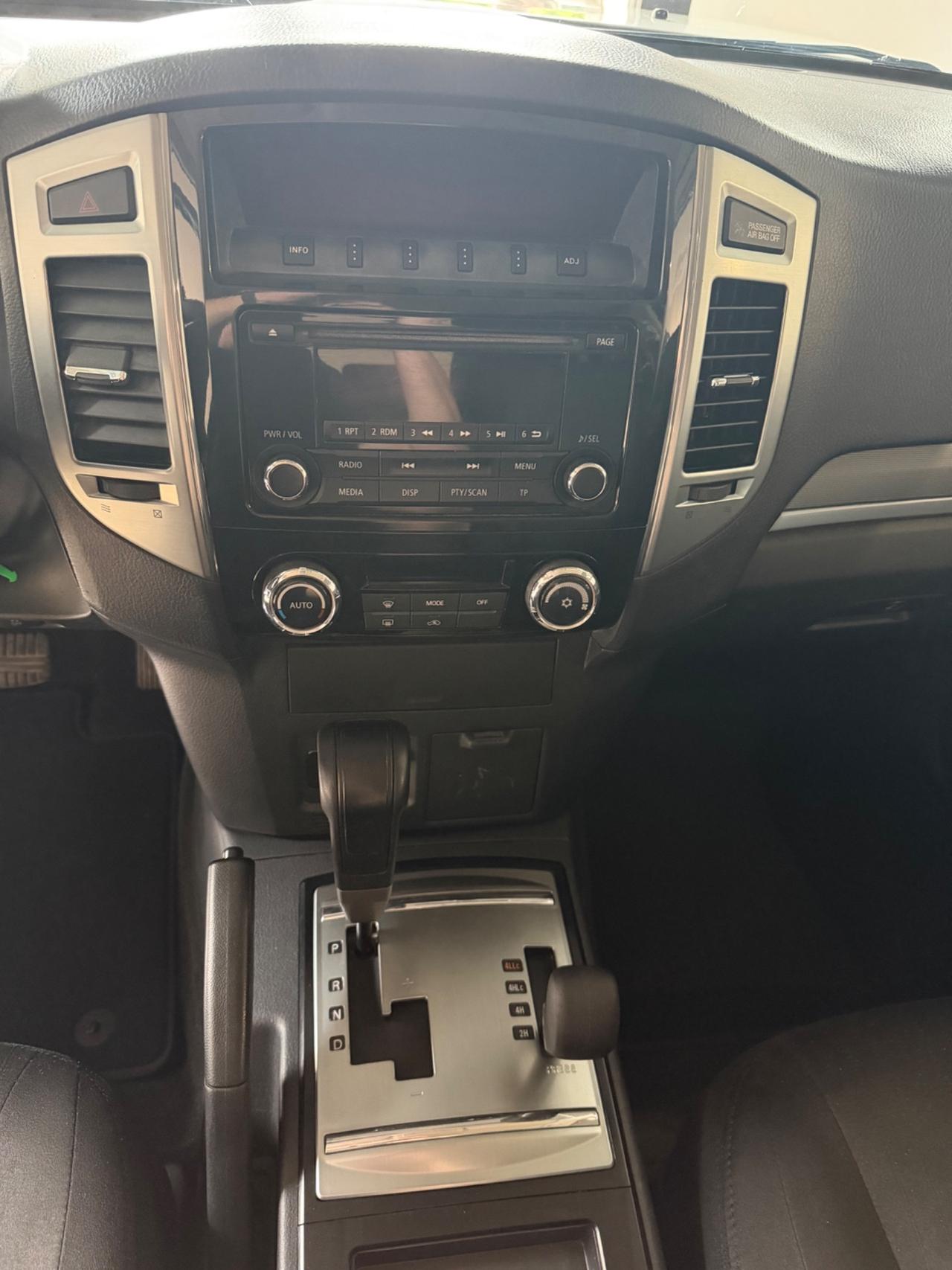Mitsubishi Pajero 3.2 DI-D 16V aut. 5p. One/Hundred DPF