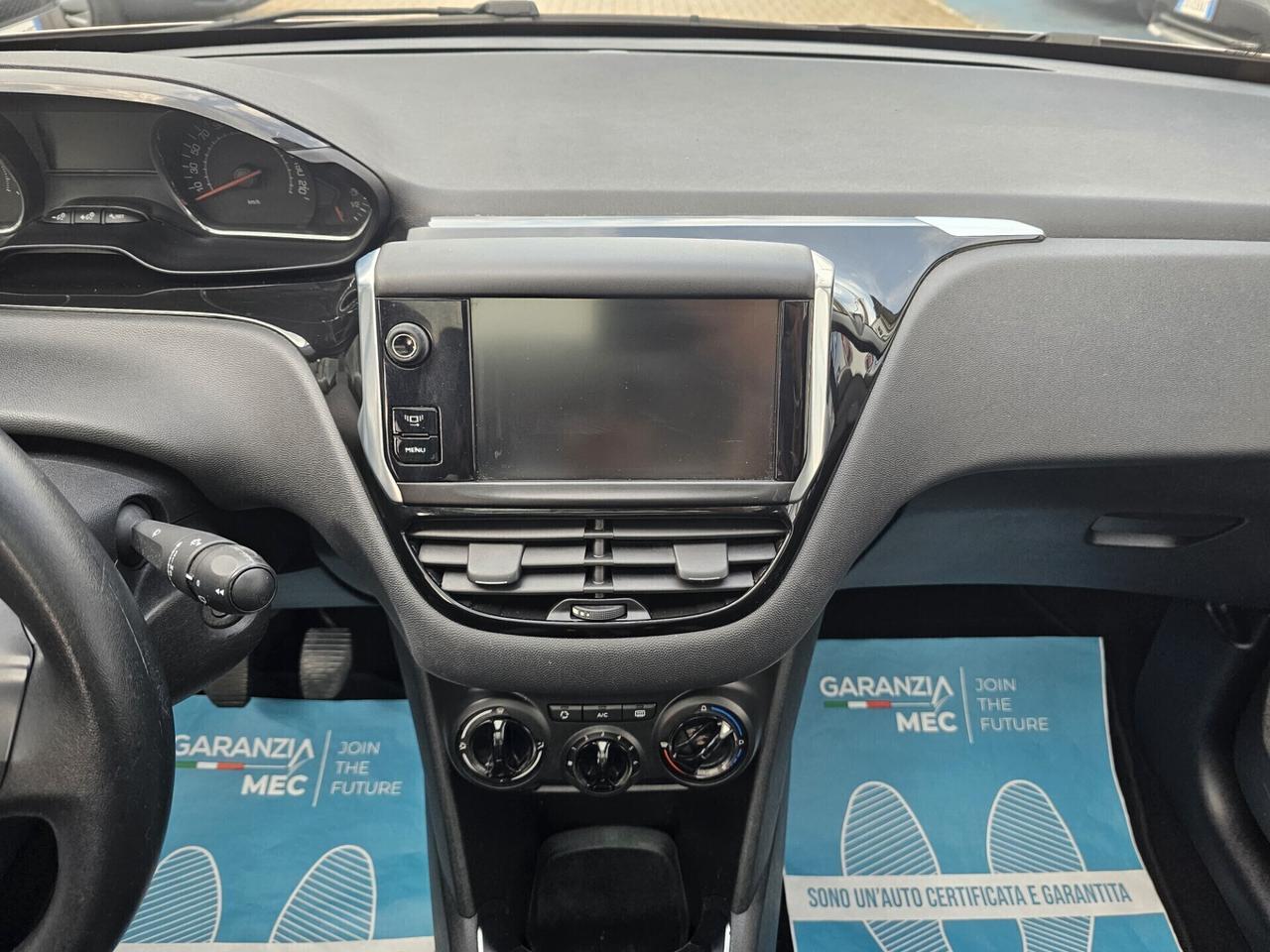 Peugeot 208 1.2 VTi 82 CV 5 porte Active - NeoPatentati