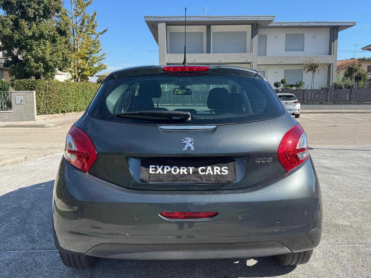 PEUGEOT 208 1.4 HDi 68 CV 5 Porte Allure – NAVIGATORE – 121.000 KM