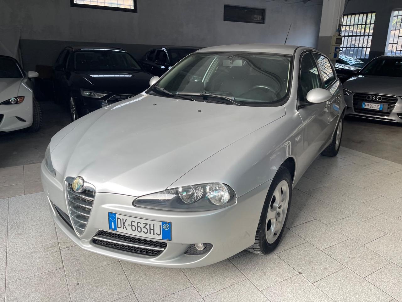 Alfa Romeo 147 1.9 JTD (120) 5 porte Murphy&Nye