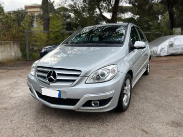 MERCEDES CLASSE B 180 2.0 Premium - 2010