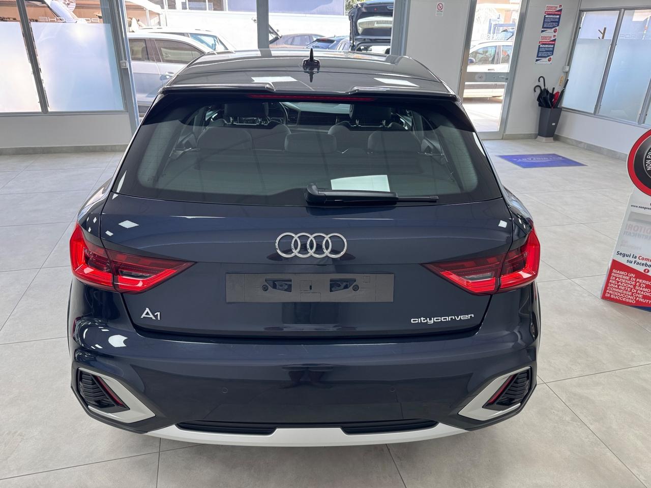 Audi A1 citycarver 30 TFSI S tronic Identity Contrast