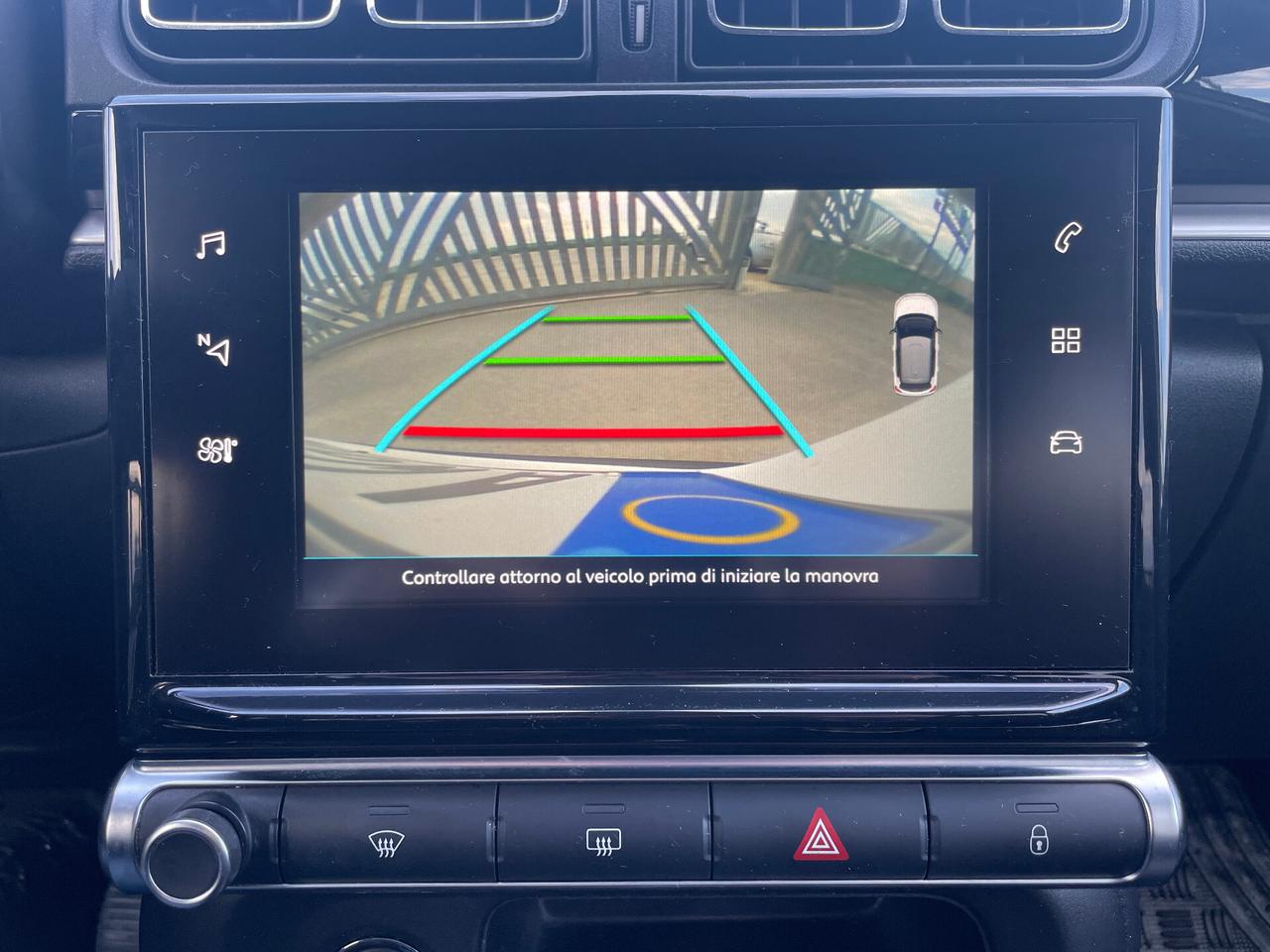 Citroen C3 1.5 BlueHDi 100CV Shine-NAVIGATORE-RETROCAMERA