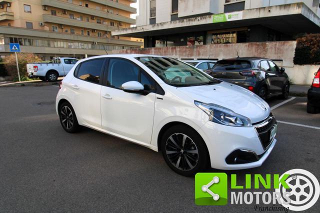 PEUGEOT 208 1° serie PureTech 82 Stop&Start 5 porte Signature