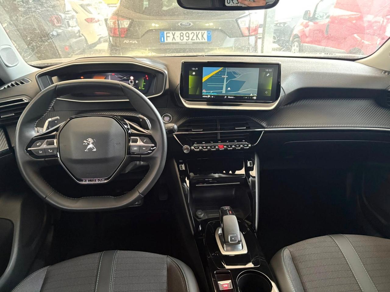 Peugeot 2008 130cv automatica Allure 12/21