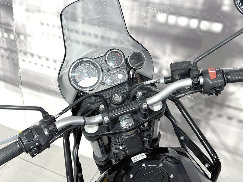 Royal Enfield Himalayan 411