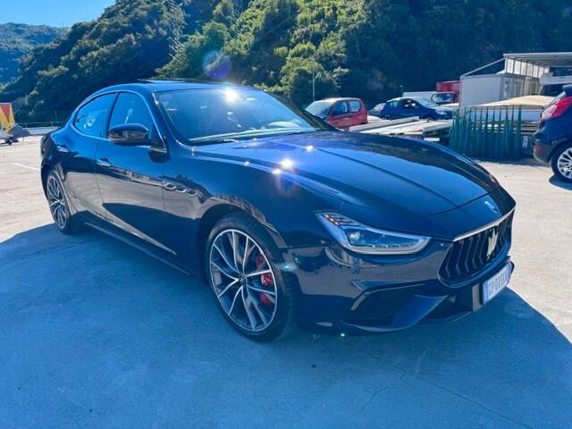 Maserati Ghibli V6 430 CV AWD Modena