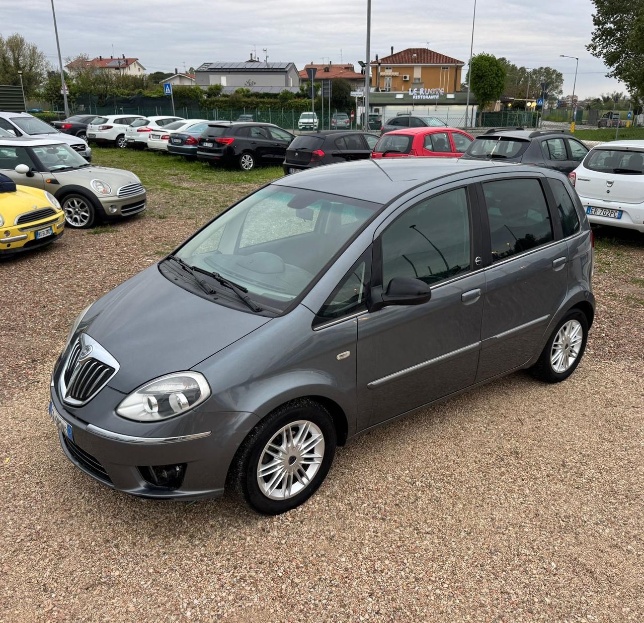 Lancia MUSA 1.4 8V Ecochic GPL Gold