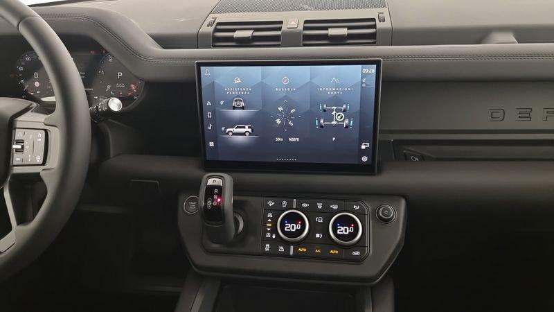 Land Rover Defender 110 3.0D I6 200 CV AWD Auto X-Dynamic SE