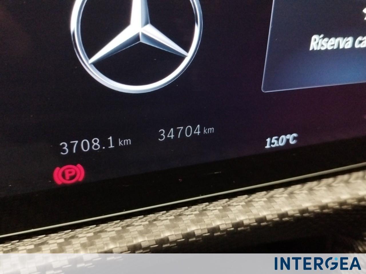 Mercedes-Benz A 180 d Advanced auto