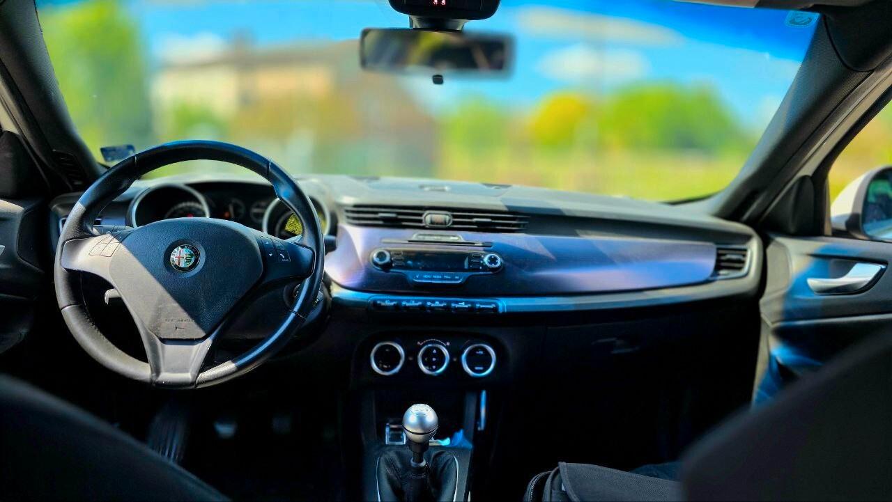 Alfa Romeo Giulietta JTDm-2 anche NEOPATENTATI
