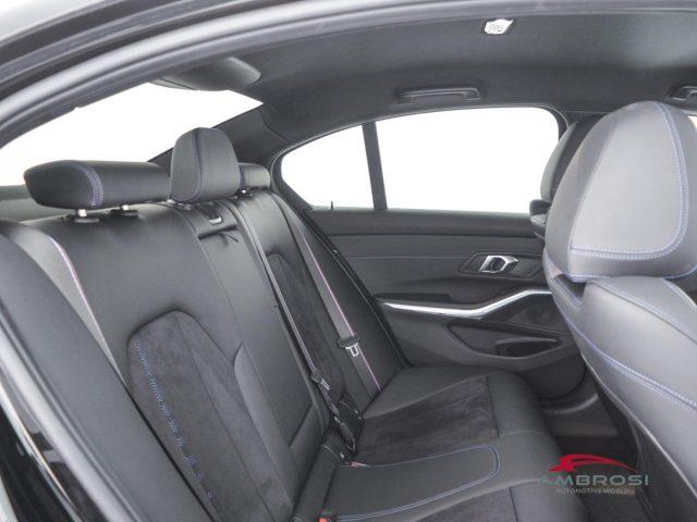 BMW 320 Serie 3 d mhev 48V MSport auto