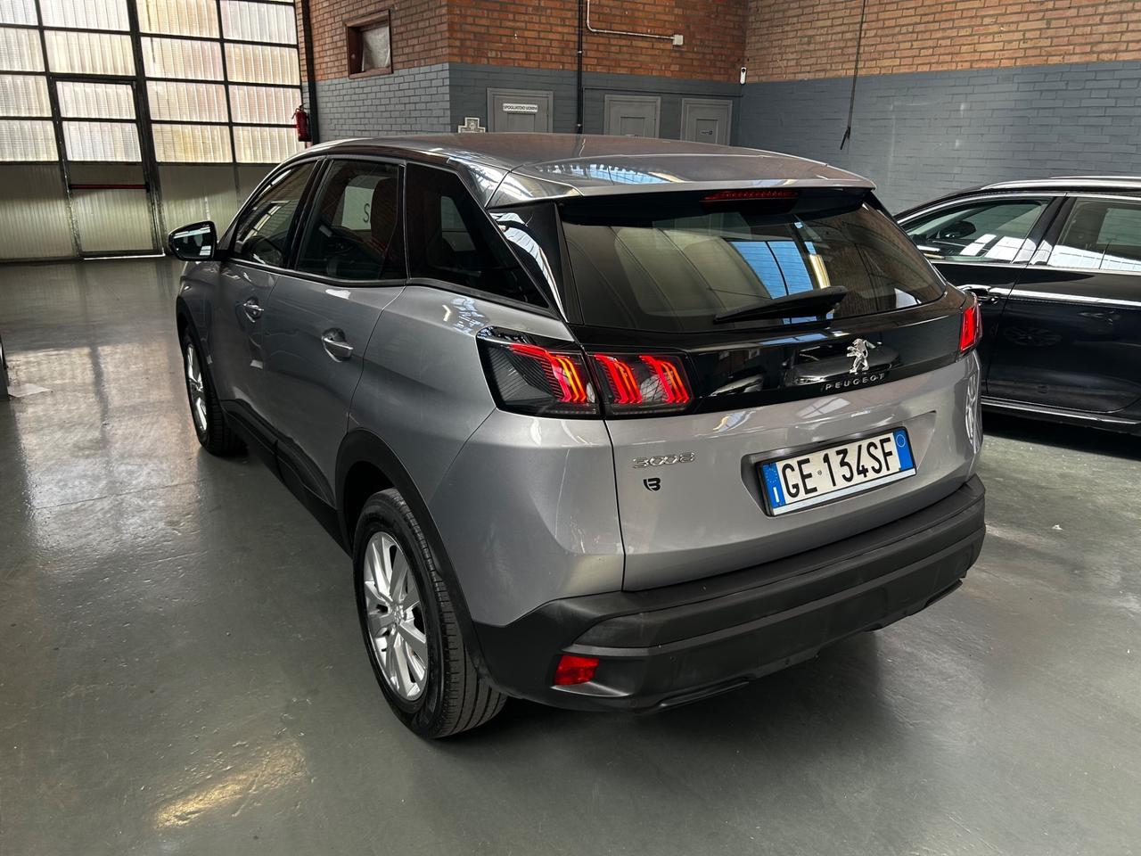 Peugeot 3008 BlueHDi 130 EAT8 Business neopatentanti