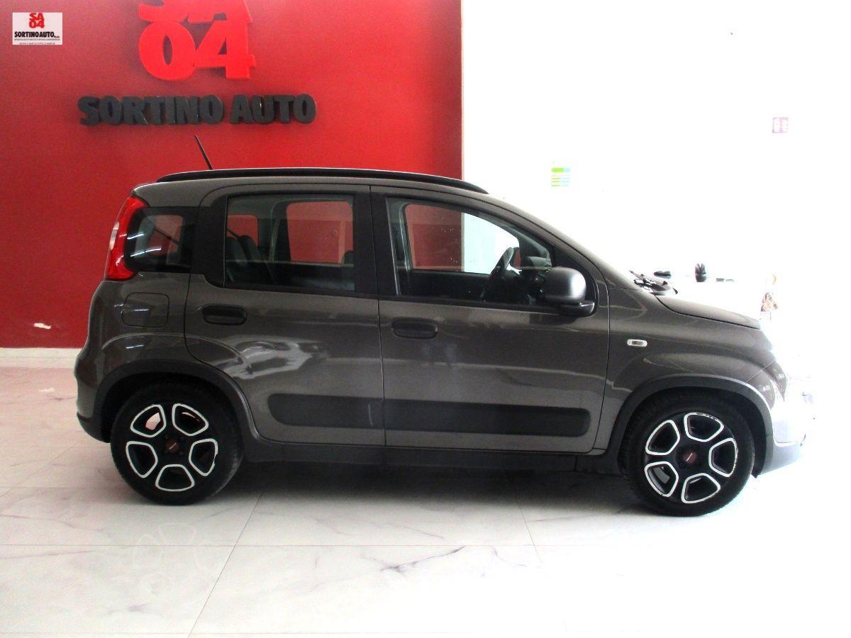 FIAT Panda 1.0 FireFly Hybrid City Life-2022 KM60000