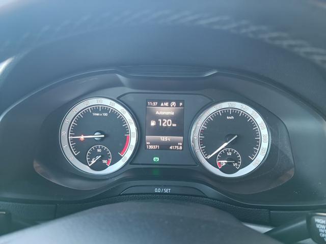 SKODA Karoq 1.6 TDI SCR DSG Ambition