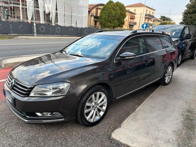 Volkswagen Passat Var. 2.0 TDI Highline 4 Motion .