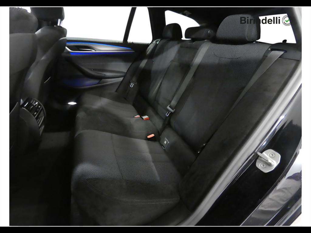 BMW Serie 5(G30/31/F90) - 520d 48V Touring Msport